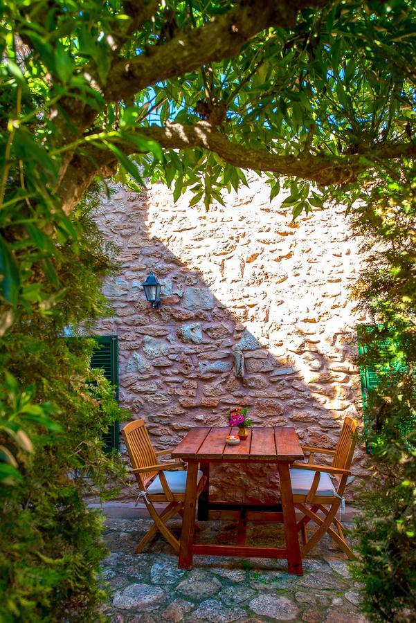 Agroturisme Can Bessol S'Horta Esterno foto